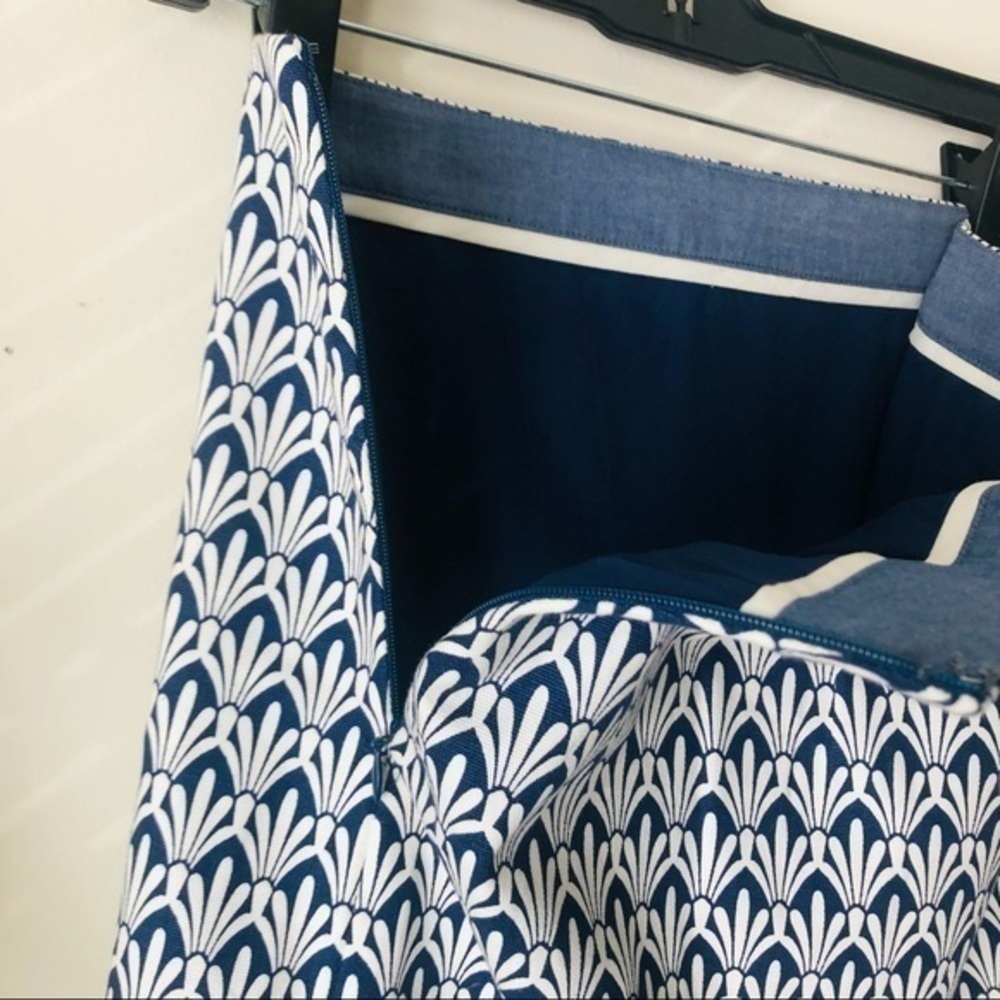 Talbots Classic Cotton A-Line Skirt Navy and White Fan Print Size 10 - Picture 7 of 12